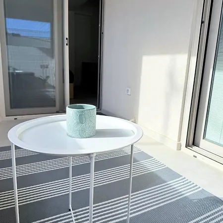Azure Loft - 3min Walk To Beach, 10min To Old Town アパート