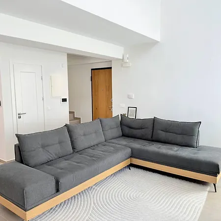 Azure Loft - 3min Walk To Beach, 10min To Old Town *