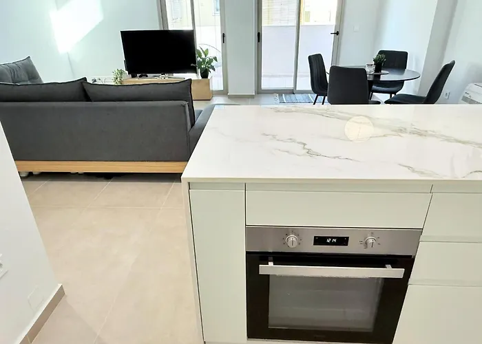 Lejlighed Azure Loft - 3min Walk To Beach, 10min To Old Town