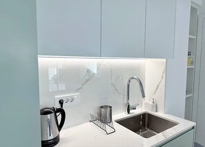 Lejlighed Azure Loft - 3min Walk To Beach, 10min To Old Town *