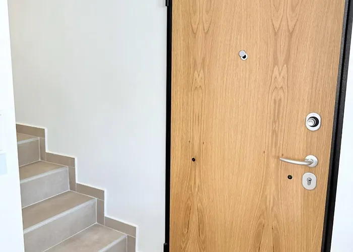 Lejlighed Azure Loft - 3min Walk To Beach, 10min To Old Town *