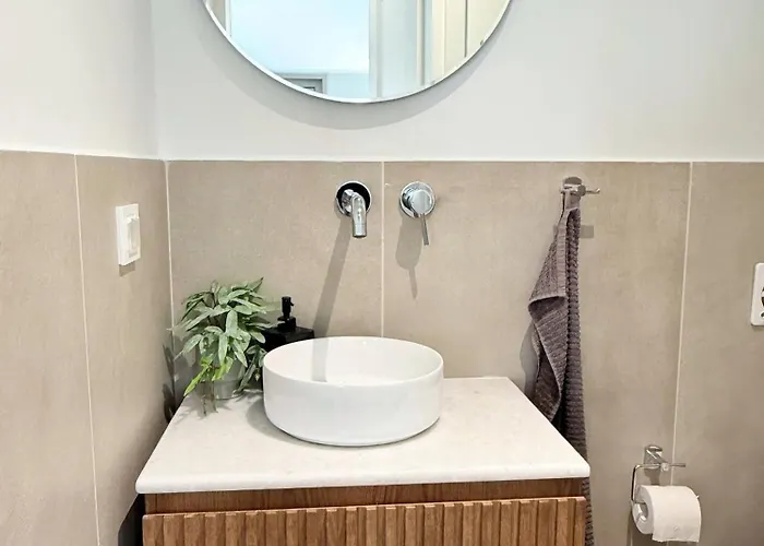 Azure Loft - 3min Walk To Beach, 10min To Old Town Lejlighed