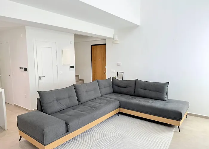 Azure Loft - 3min Walk To Beach, 10min To Old Town *