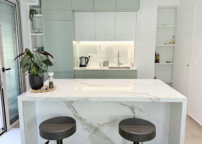 Azure Loft - 3min Walk To Beach, 10min To Old Town *