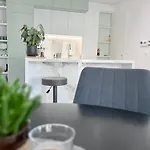 Azure Loft - 3min Walk To Beach, 10min To Old Town